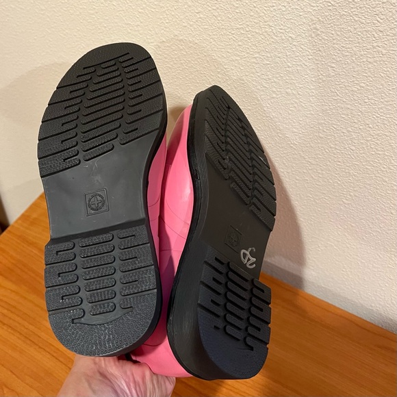 Women’s size 7 doc martens - Picture 4 of 4